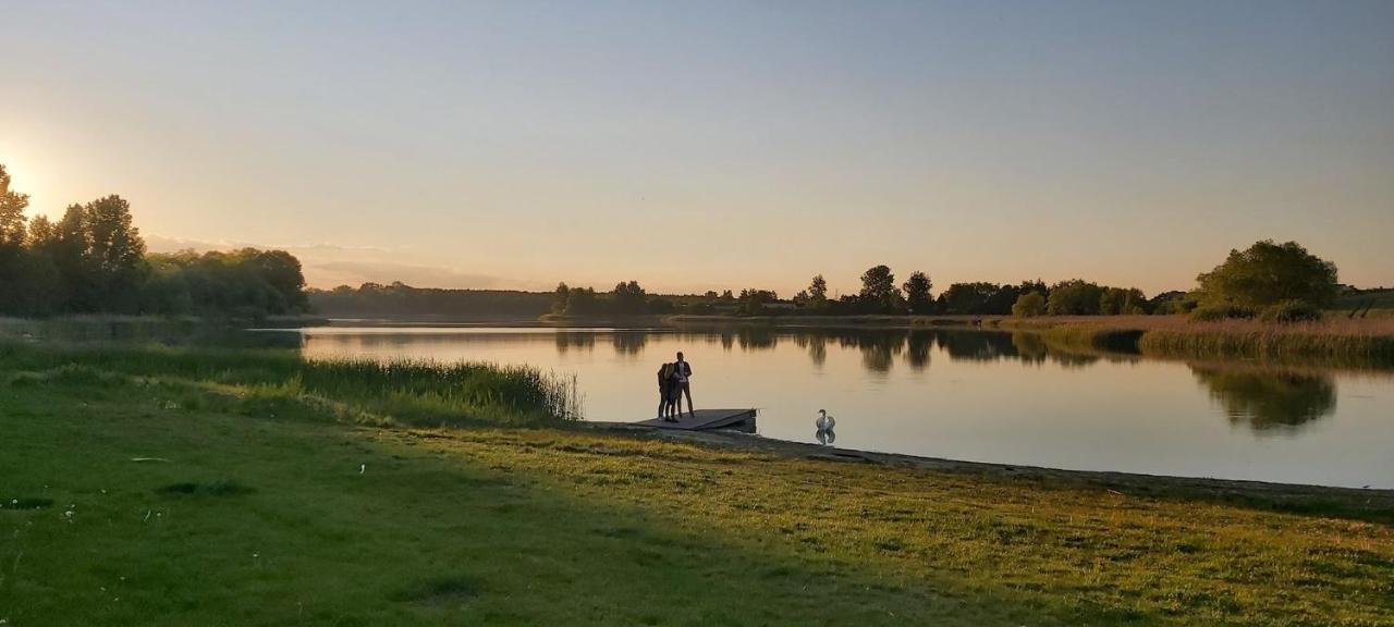 Ab Domki Caloroczne Nad Jeziorem Stęszew Esterno foto